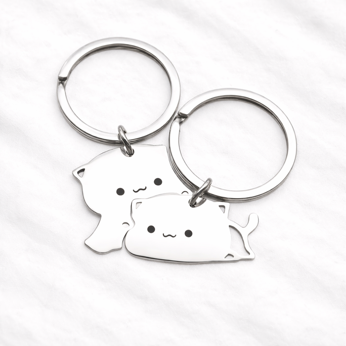 Cute Cat Couple Keychain Set – Adorable Matching Metal Keyrings for Partners