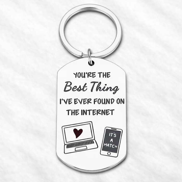 Funny Online Dating Love Keyring – “Best Thing on the Internet” Message