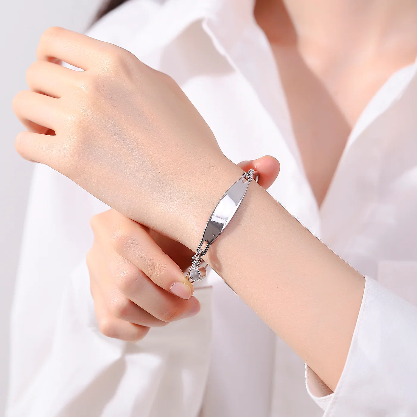 Echoes Engraved Photo Projection Bracelet with Picture Inside