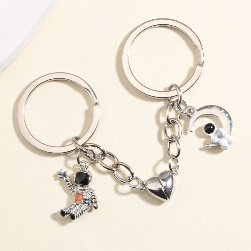 Magnetic Astronaut Couple Keychain Set – Matching Space Lover Key Rings 5