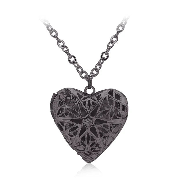 Heart Locket Necklace for Couples – Romantic Matching Jewellery Black