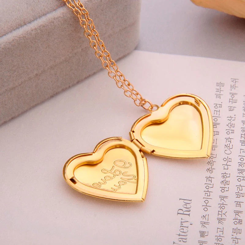 Heart Locket Necklace – Classic Romantic Jewellery Gift